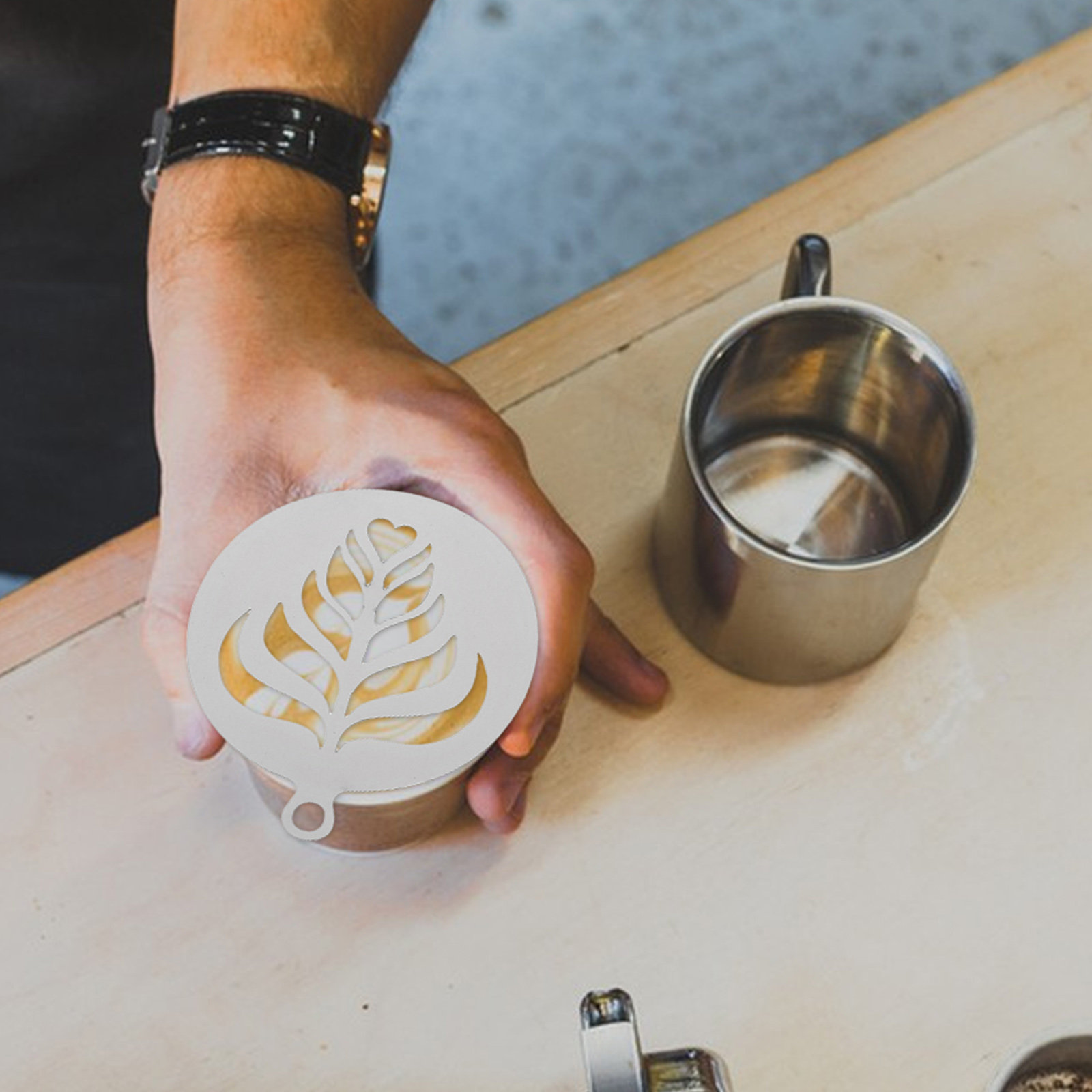 4個入りプレミアムステンレススチール製コーヒーステンシル、ラ - Coffee Stencil Art のレビューと価格